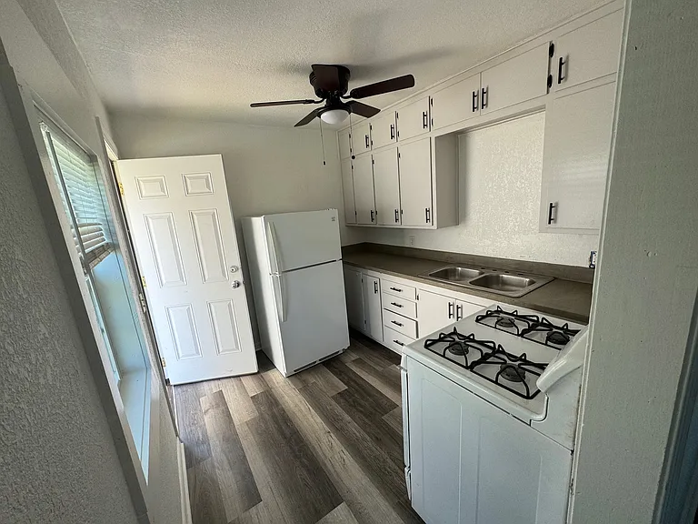 506 N 5th St #3 — Photo 2