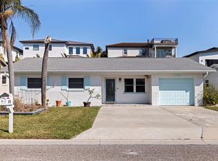 176 175th Ave E, Redington Shores, FL 33708