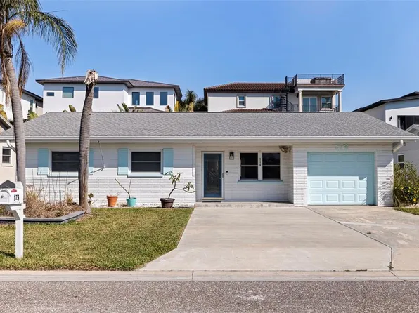 176 175th Ave E, Redington Shores, FL 33708