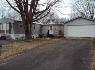 121 Lakeview Cir, Scottsville, KY 42164