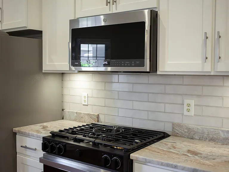 812 E Willow Point Pl — Photo 12