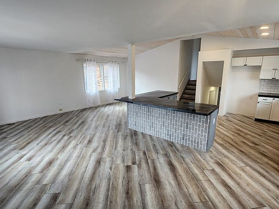 2nd image of 638 Calhoun Ave