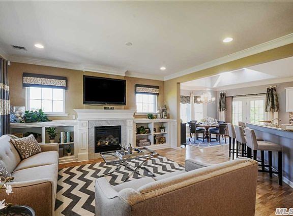 4th image of 2 Haverton Ct #3901