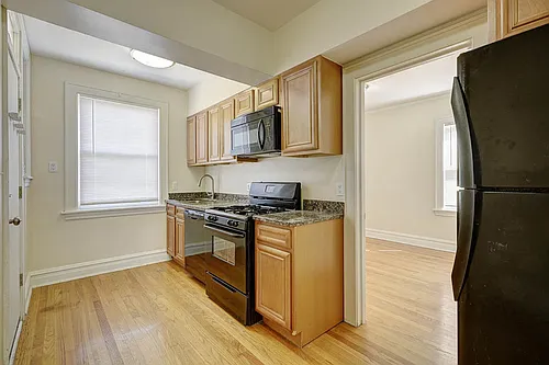 4516 W Wellington Ave #2 Photo 1