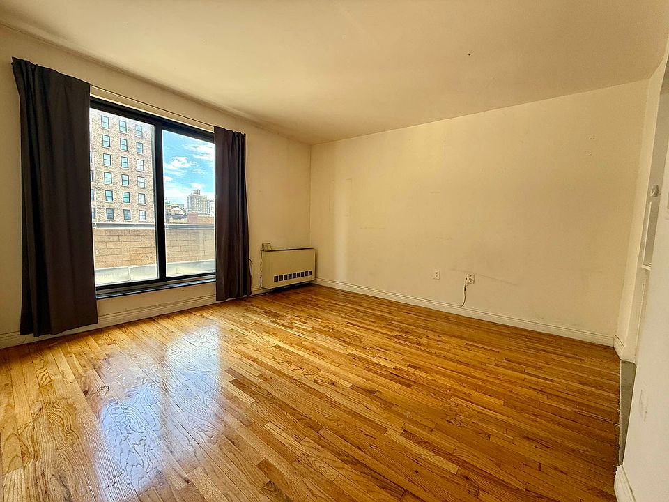 2nd image of 295 Park Ave S #Penthouse 17-k