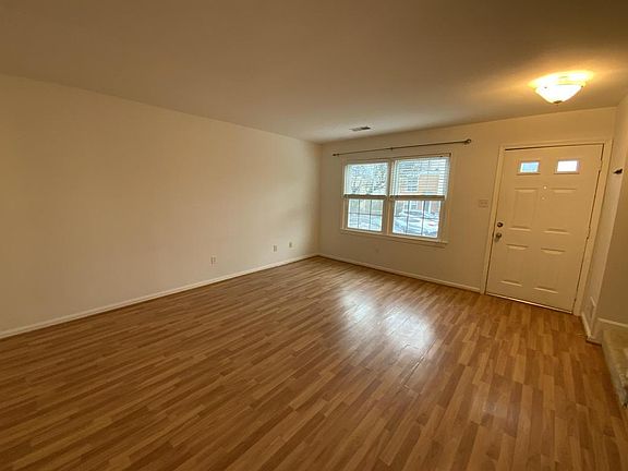 2nd image of 148A N Bedford St APT A