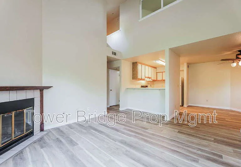1019 Dornajo Way #246 — Photo 3