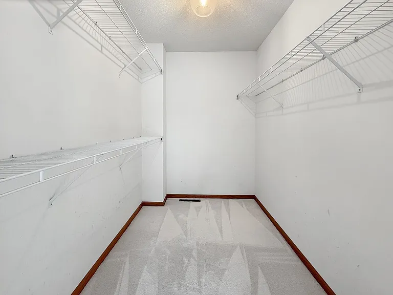 1389 Highpoint Curv — Photo 9