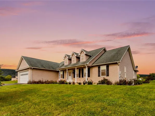 8943 Slateville Rd, Kempton, PA 19529