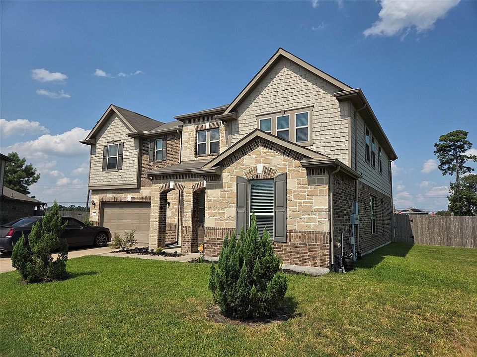 1st image of 25553 Kensington Lake Dr #0
