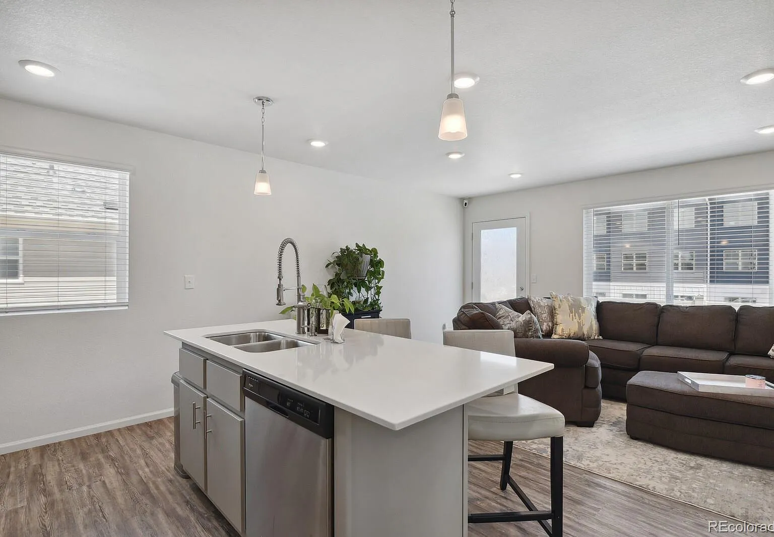 3 bed, 2.5 bath, 1815 sqft, $3,095 — Photo 1