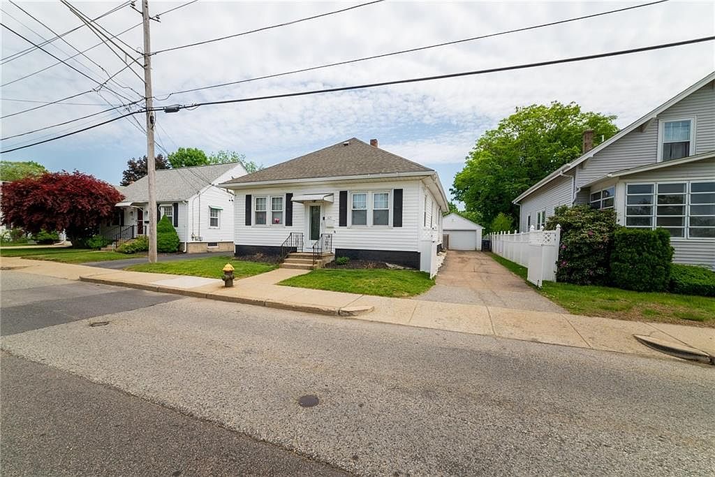 623 Fruit Hill Ave, North Providence, RI 02911 Zillow