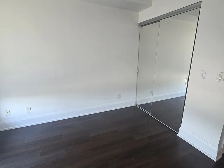 120 Harrison Garden Blvd #428 — Photo 9