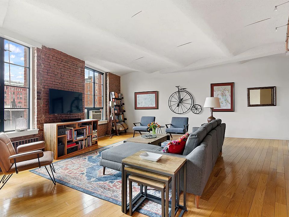 1st image of 720 Greenwich St APT 7A