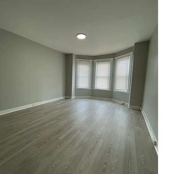1700 N Pulaski St — Photo 13