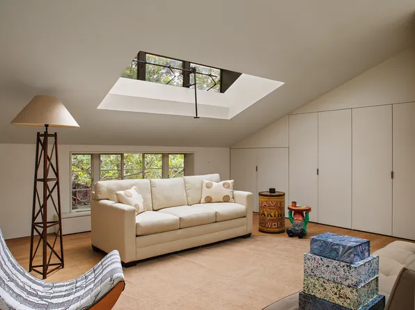 12 Sidney Place image 34 of 35