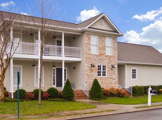 8710 Gentle Mist Cir, Ooltewah, TN 37363
