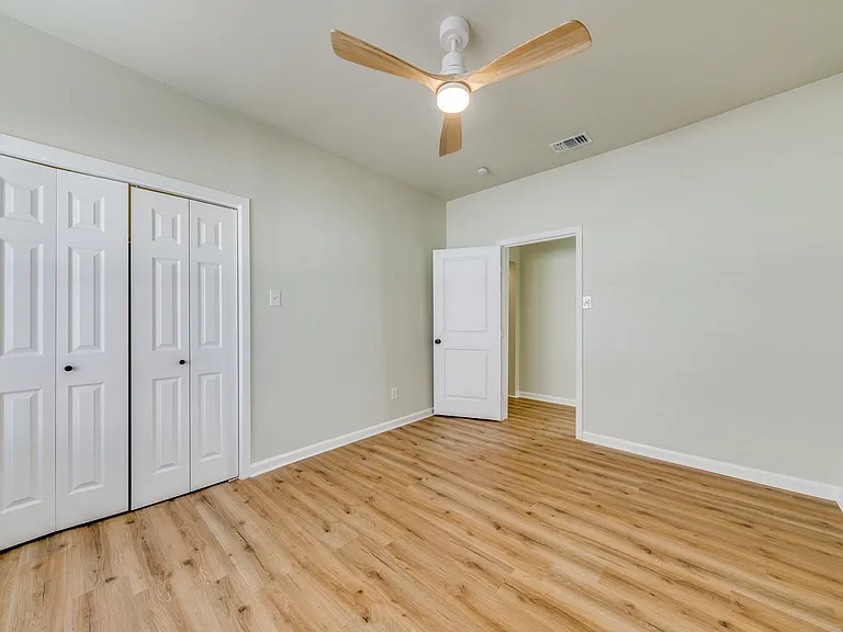 2633 S Denley Dr — Photo 17