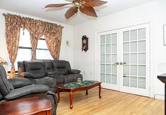 2nd image of 45 Central Park N #2A