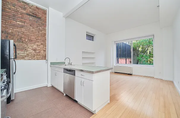 Rented by Living New York | media 1
