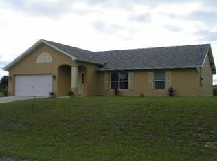 540 Brue Ave S, Lehigh Acres, FL 33974