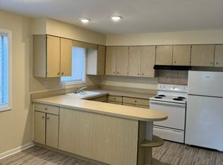 2439 Des Plaines Ave #2N, Riverside, IL 60546