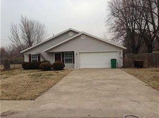 310 Fink Dr, Springdale, AR 72764