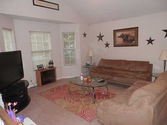 4th image of 1219 Pendall Ln