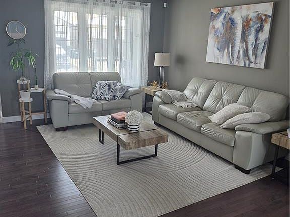 3rd image of 319 Secord WAY