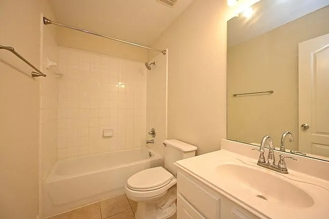 9403 Coatsworth Dr — Photo 9