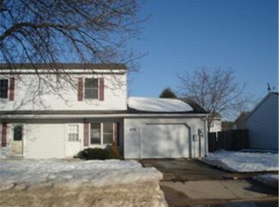 870 Village Cir SE, Rochester, MN 55904