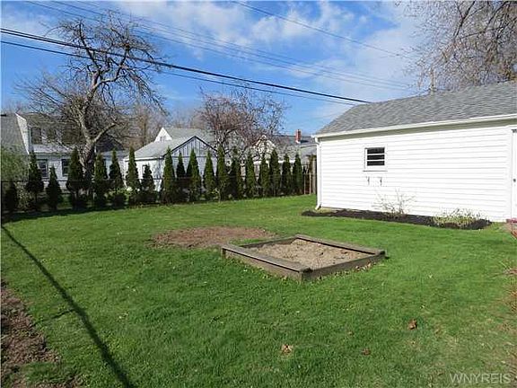 4th image of 88 Northwood Dr