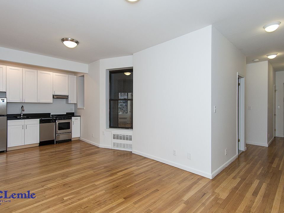 1st image of 1324 Lexington Ave APT 9