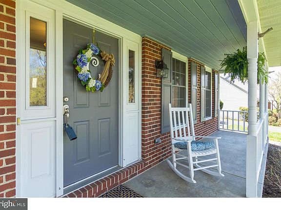 2nd image of 143 Dantes Dr