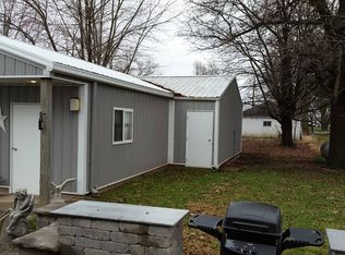 1002 W Pine St, Jerseyville, IL 62052