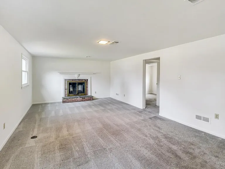 1208 Pinewood Dr — Photo 27