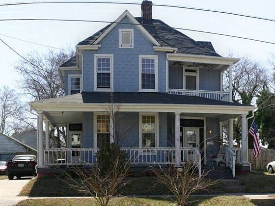 2nd image of 1124 Hampton Ave