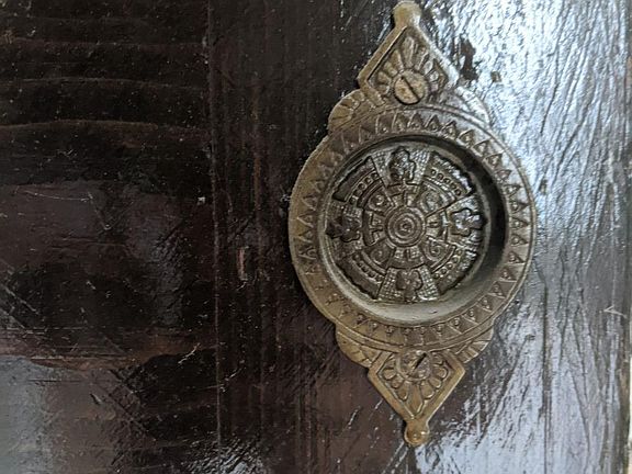 Pocket doors from living room into kitchen