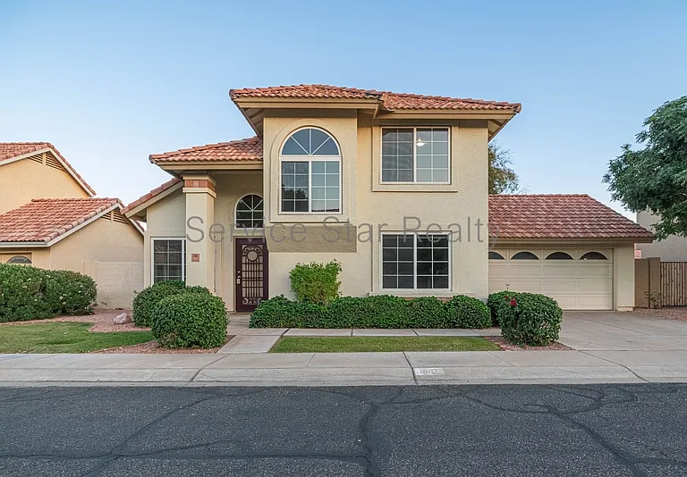 3801 E Orchid Ln — Photo 1