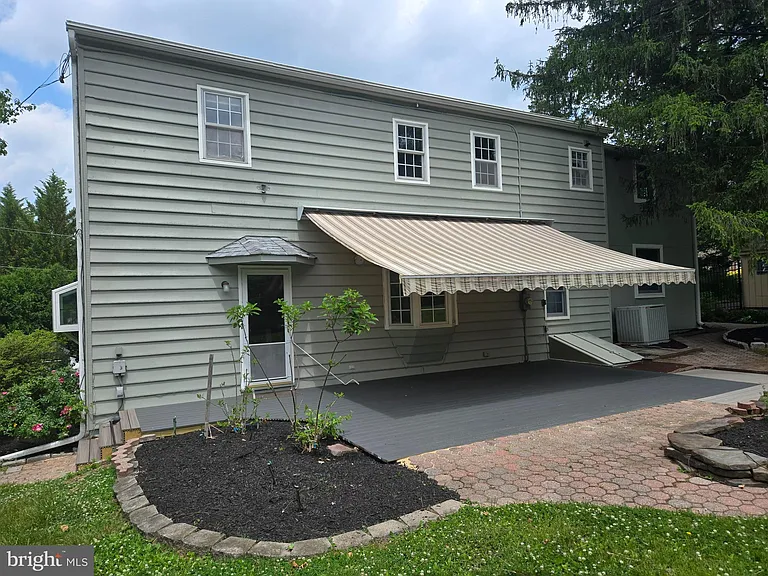 242 S Sugan Rd — Photo 27