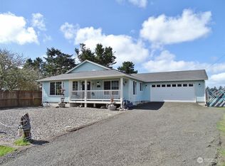 255 Octopus Ave NE, Ocean Shores, WA