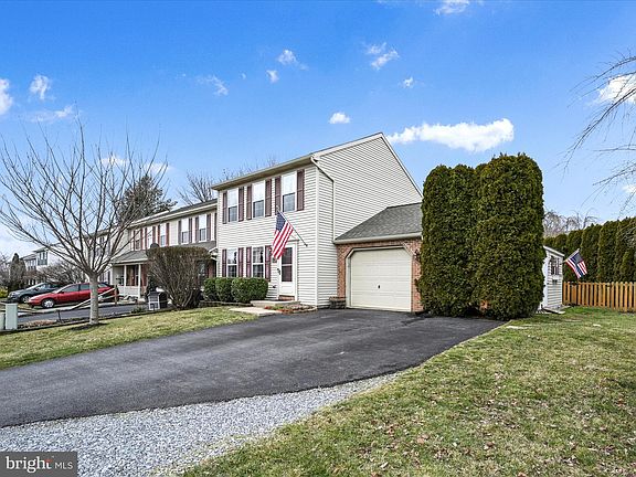 2nd image of 138 Chelmsford Dr
