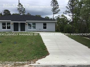 9201 N Travis Dr, Citrus Springs, FL 34434