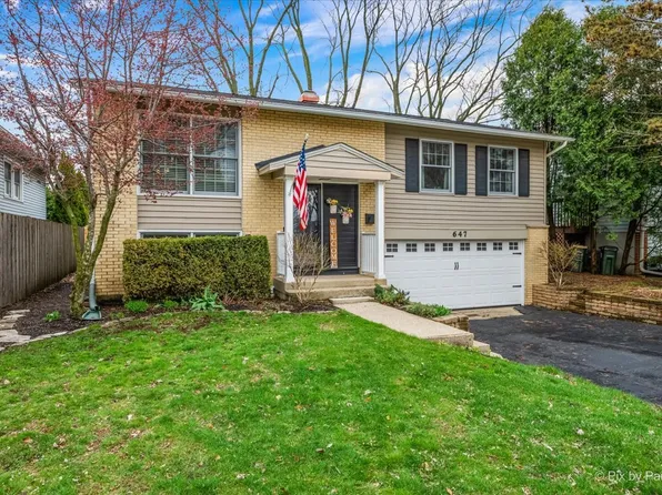 647 N Ridgemoor Ave, Mundelein, IL 60060