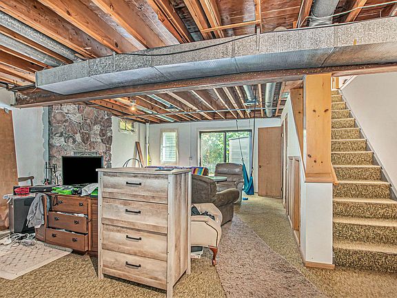 5th image of 5228 Pine Island Dr NE