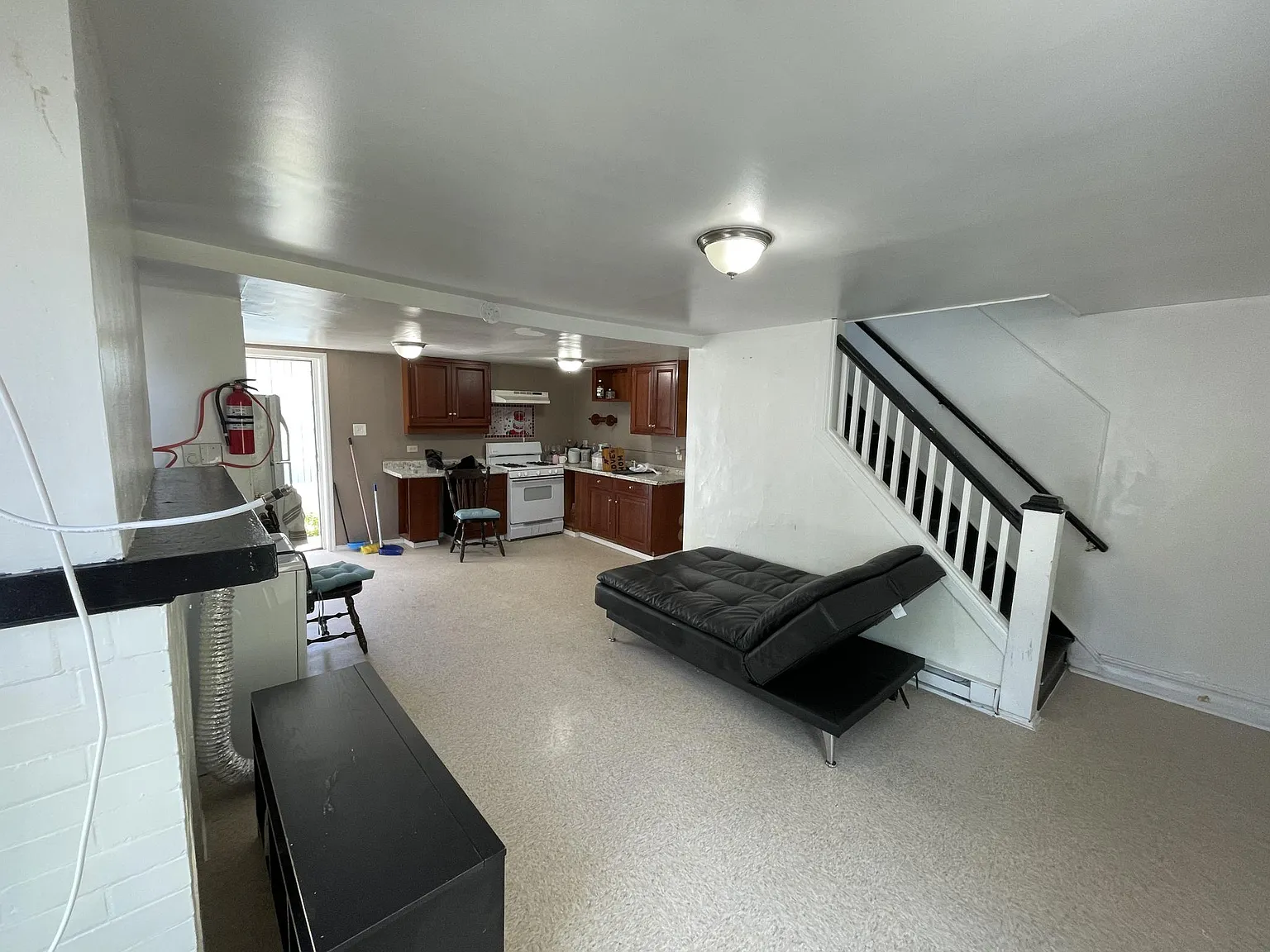 312 N Lumber St — Photo 4