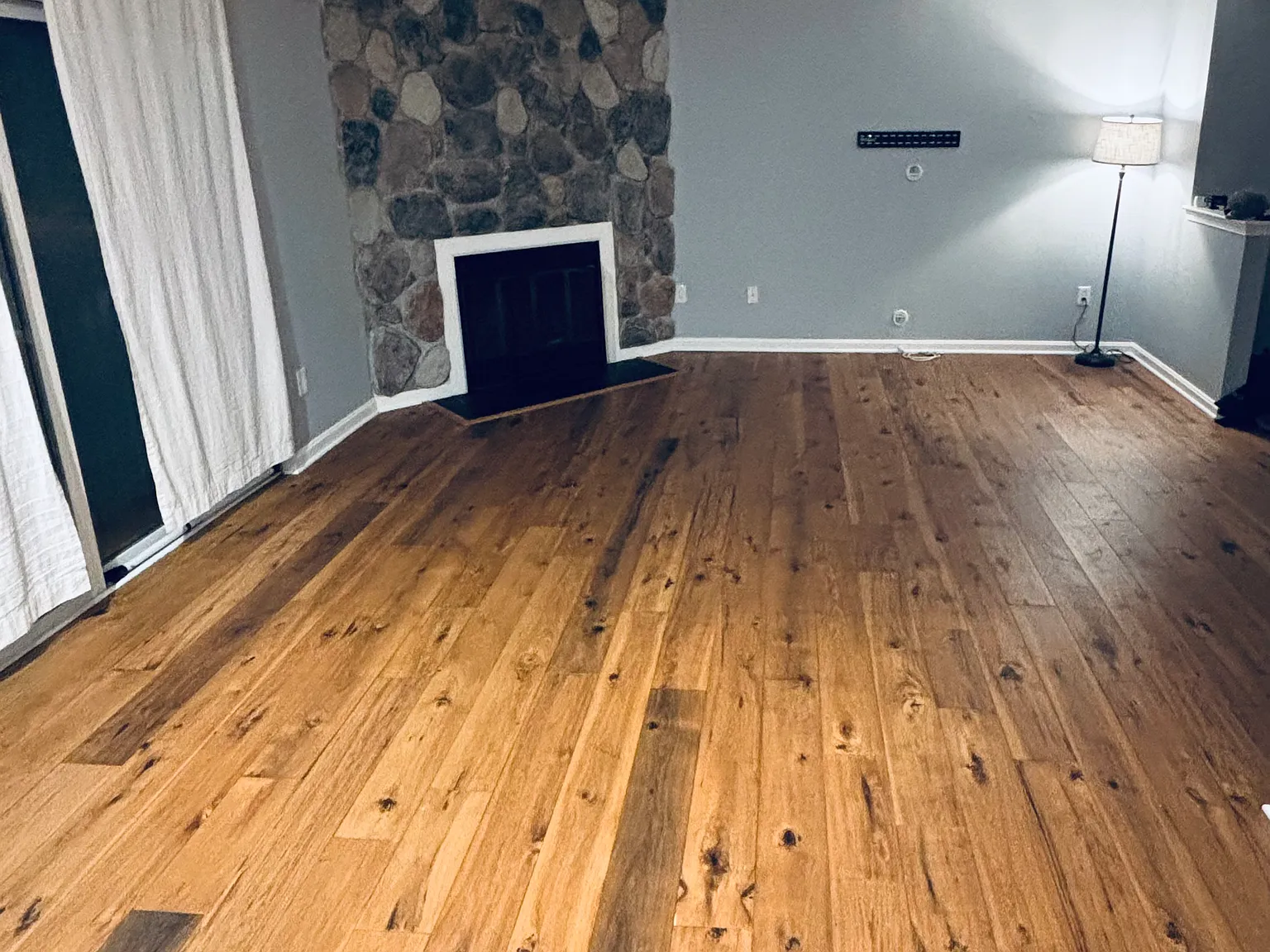 2 bed, 986 sqft, $1,700 — Photo 3