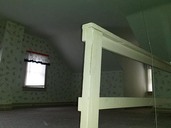 Attic - 2nd Bedroom