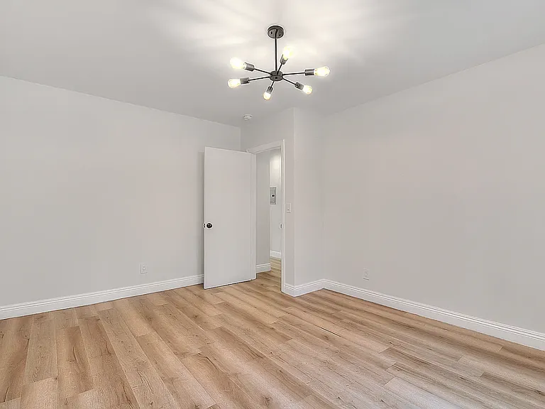 2830 S Sepulveda — Photo 50