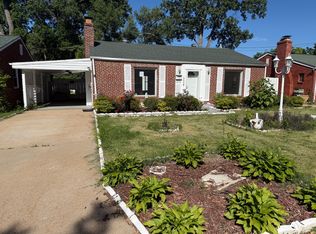 1114 Mona Dr, Saint Louis, MO 63130